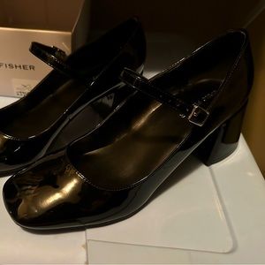 Marc Fisher Mary Jane style Palie shoes sz. 8.5